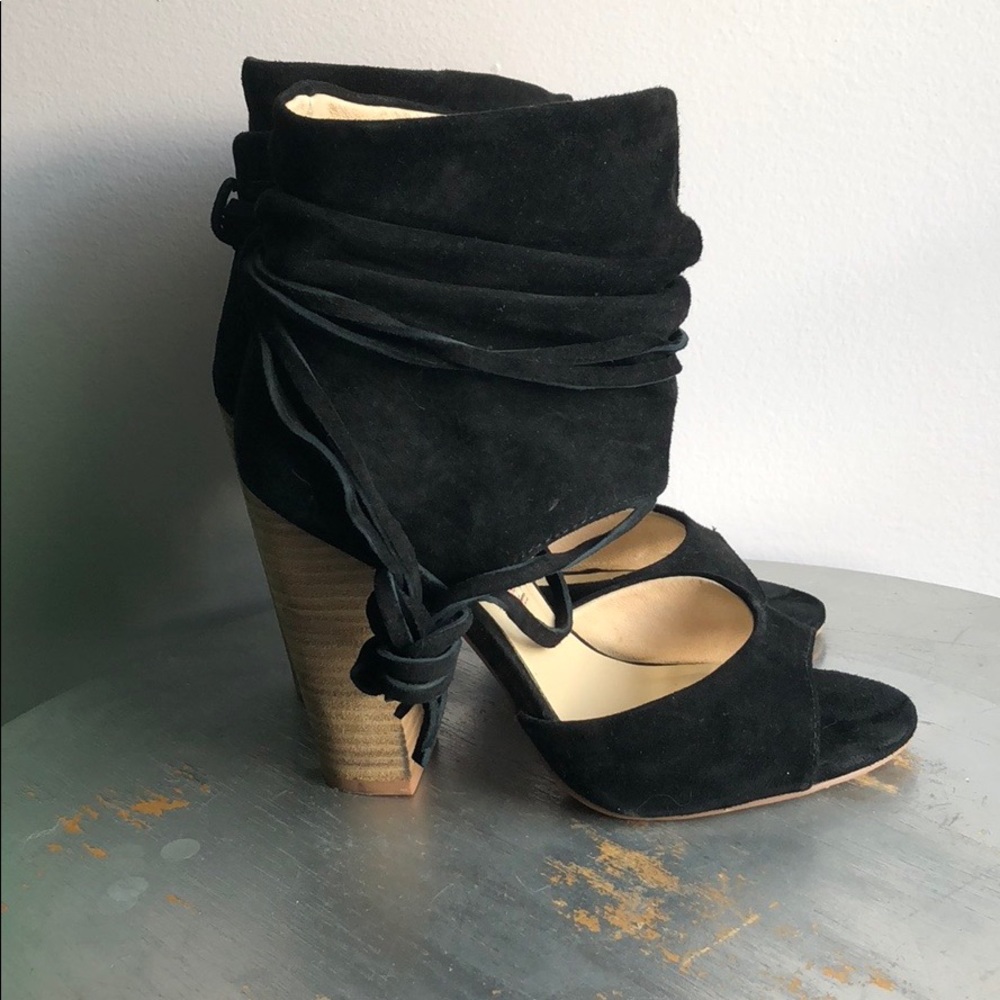 LEIGH 2 SUEDE TWO-PIECE SANDAL